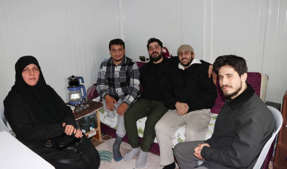 Hatay'da 6 Şubat 2023'teki ilk depremde yıkılan binanın enkazından 149