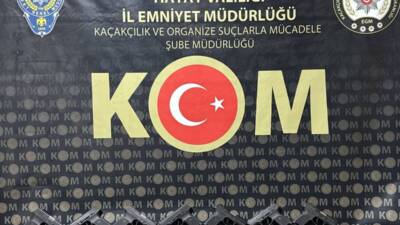 Hatay merkezli yürütülen kapsamlı bir soruşturma kapsamında, üç ilde faaliyet