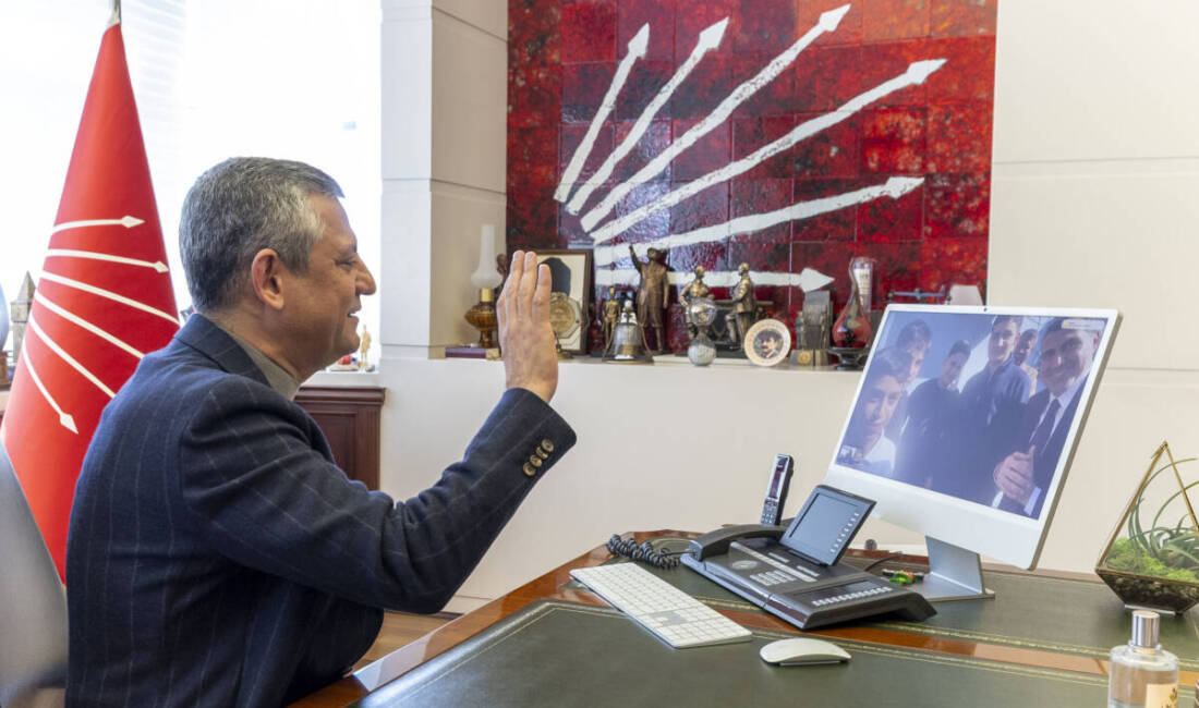 Cumhuriyet Halk Partisi Genel Başkanı Özgür Özel, Adana’nın Seyhan ilçesinde