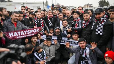 Beşiktaş Kulübü Başkanı Serdal Adalı, 6 Şubat depremlerinin ardından Hatay’da