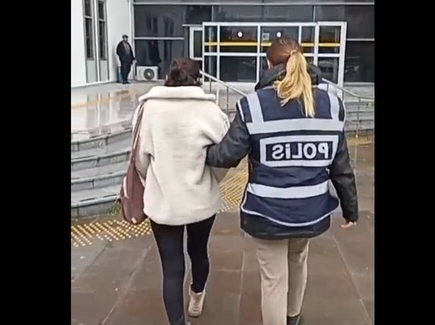  Hatay Emniyet Müdürlüğü ekipleri, Defne ilçesinde aranan hırsız İ.Y.’yi yakalayarak