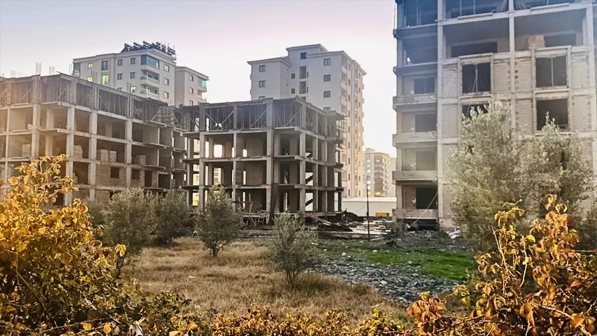 Hatay’ın Dörtyol ilçesinde meydana gelen iş kazasında bir inşaat işçisi