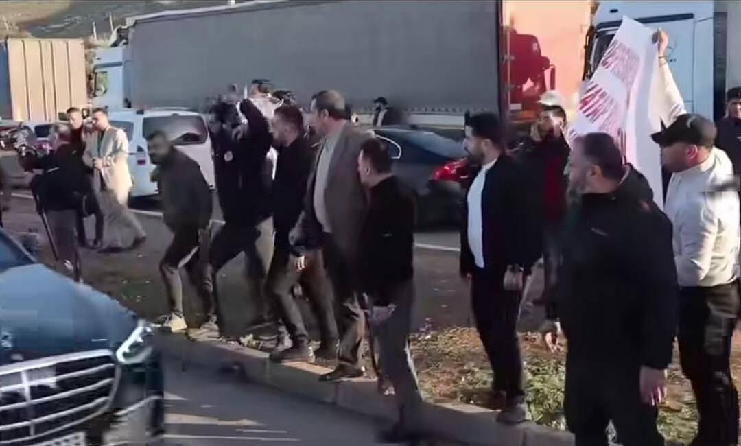 Hatay’ın Reyhanlı ilçesinde, Cumhuriyet Halk Partisi (CHP) Genel Başkanı Özgür
