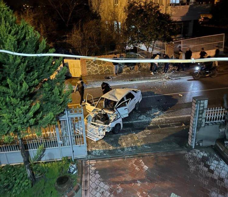 Hatay’ın Erzin ilçesinde meydana gelen trafik kazasında, sürücüsünün direksiyon hâkimiyetini