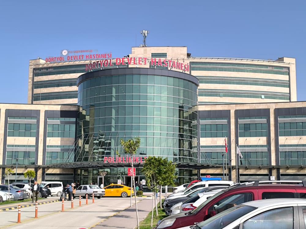 
Hatay’ın Dörtyol ilçesinde bir doktorun bilgisi dışında adına reçete düzenlendiğini