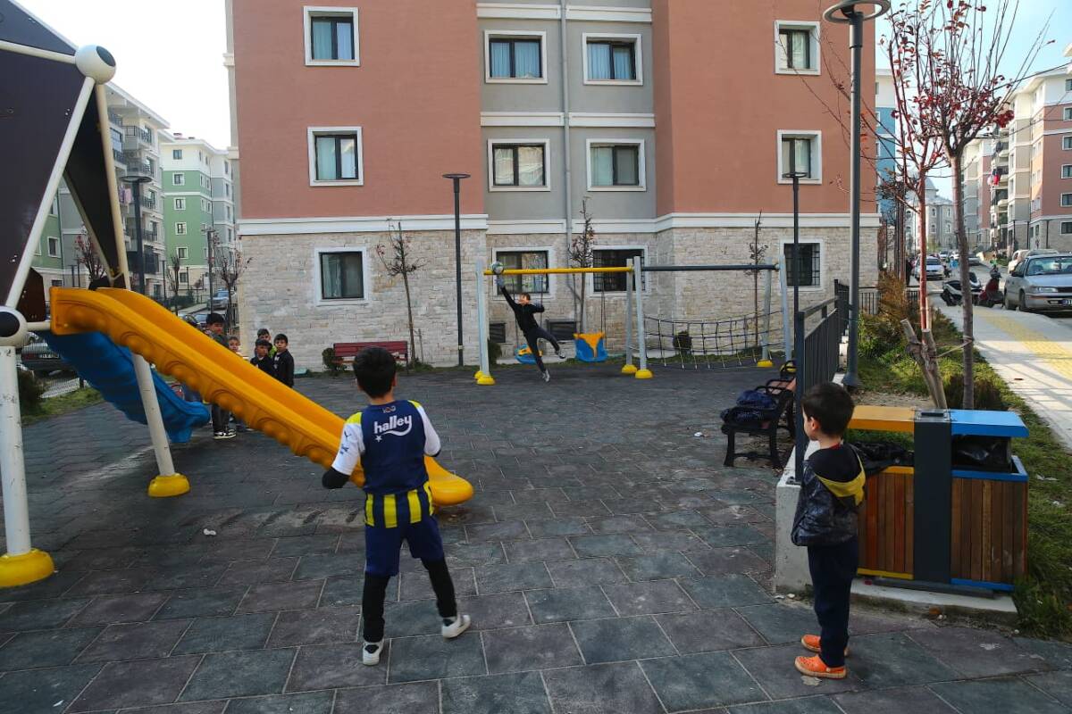 Hatay’da depremde ağır hasar gören 500 Evler Sitesi sakinleri, aynı
