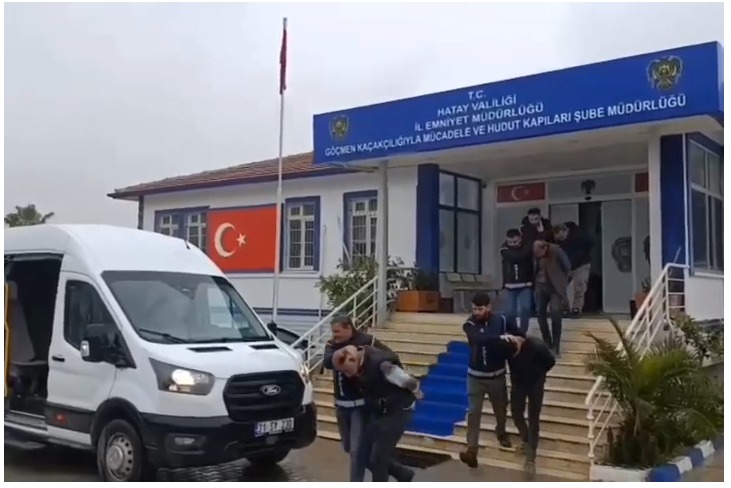 Hatay Emniyet Müdürlüğü ekipleri, göçmen kaçakçılığıyla mücadele kapsamında yürüttükleri çalışmalar