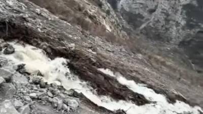 İskenderun ilçesinde Değirmendere–Kurşunlu içme suyu isale hattında meydana gelen heyelan