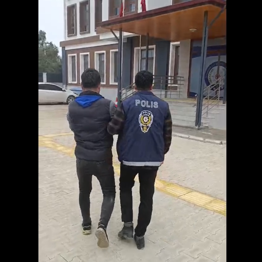 Hatay Emniyet Müdürlüğü ekipleri, aranan şahısların yakalanmasına yönelik yürüttükleri çalışmalar