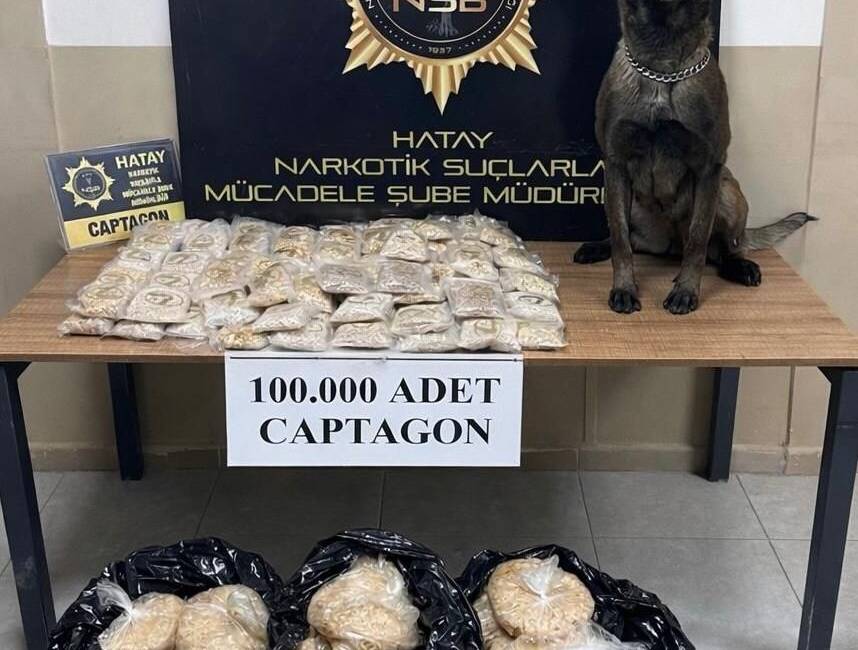 Zeytinyağı Tenekelerinde Uyuşturucu Sevkiyatı: Kırıkhan’da 100 Bin Captagon Ele Geçirildi
