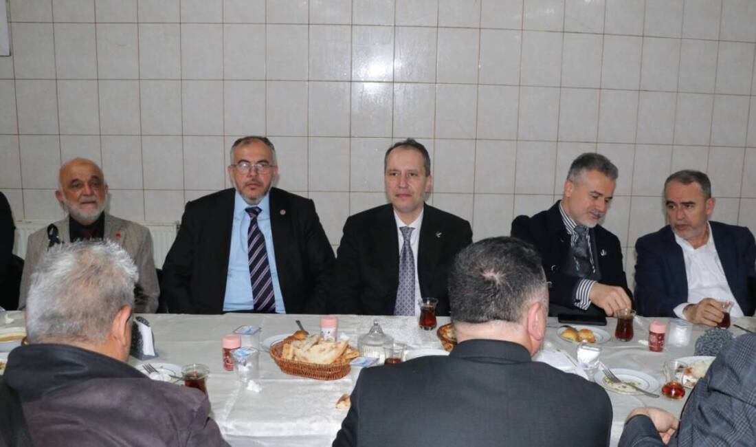 Deprem bölgesi programı kapsamında Hatay’a gelen sağ kulvar siyasetinin önde