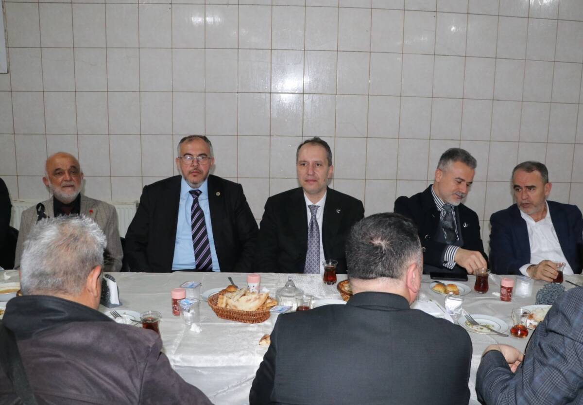 Deprem bölgesi programı kapsamında Hatay’a gelen sağ kulvar siyasetinin önde