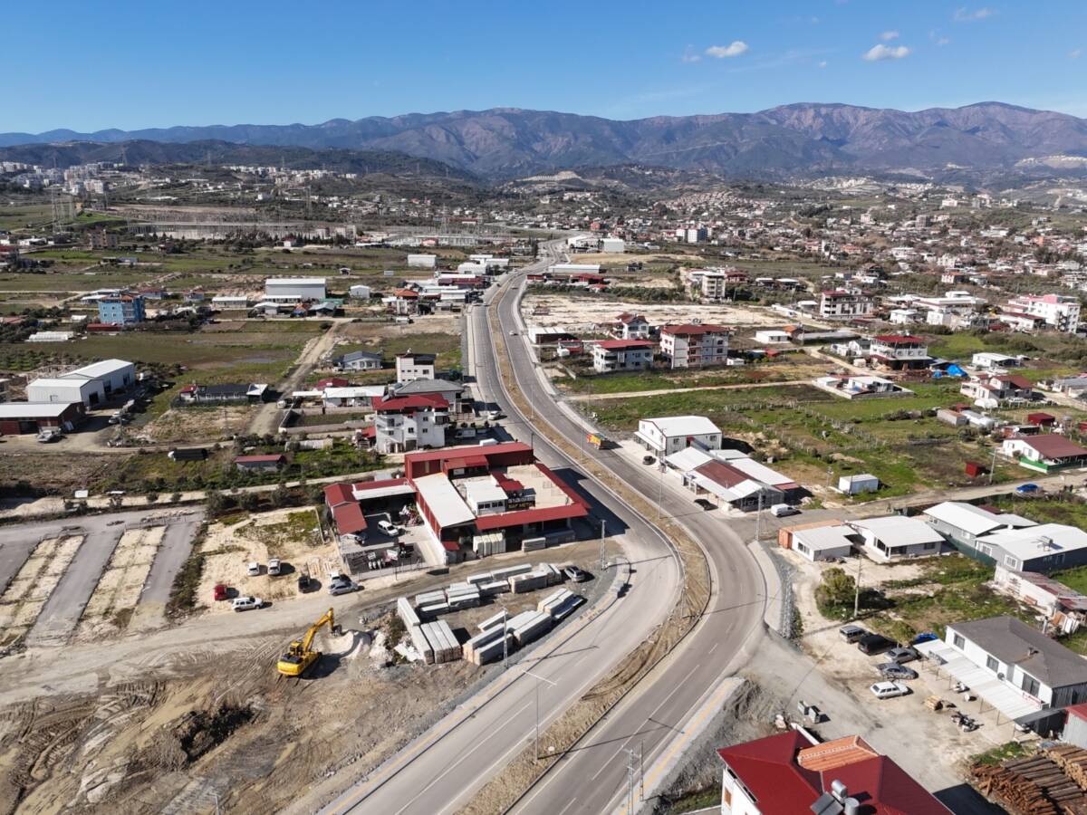 Hatay Büyükşehir Belediyesi (HBB), Karayolları Genel Müdürlüğü iş birliğiyle kentin