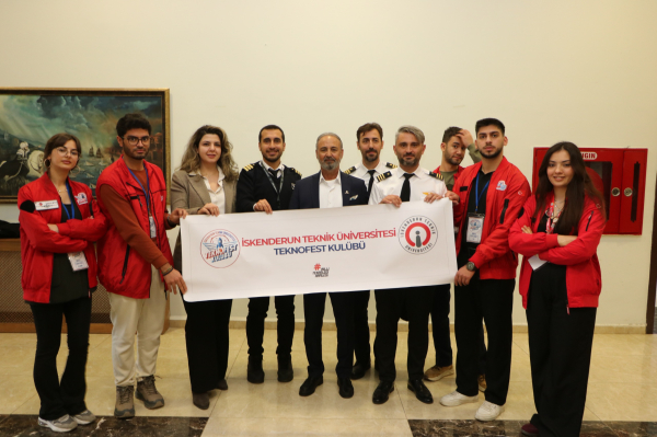 İskenderun Teknik Üniversitesi (İSTE), öğrencilerini sektörle buluşturan kariyer odaklı etkinliklerine