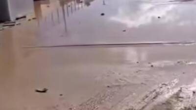 Hatay’ın Gülderen Mahallesi’nde bulunan ilkokulda elektrik ve su olmadığı iddiası