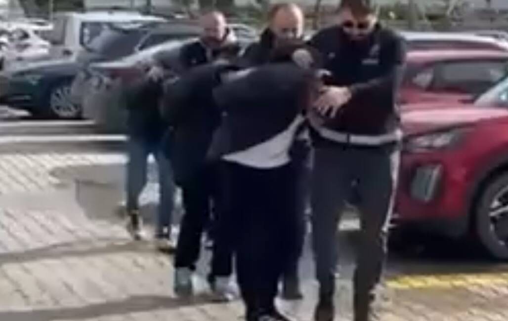 Hatay Emniyet Müdürlüğü ekipleri, aranan şahısların yakalanmasına yönelik yürüttüğü çalışmalar