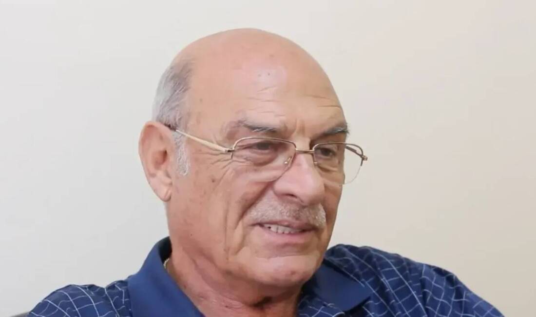 Türk futbolunun eski yıldızlarından, A Millî Takımımız ile kulüp kariyerinde