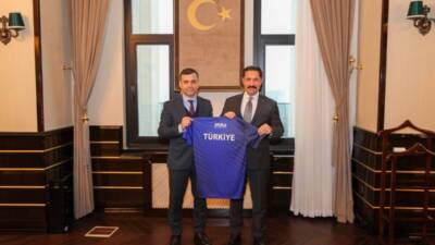 Mustafa Masatlı, 6–15 yaş aralığındaki çocuk ve gençleri masa tenisiyle