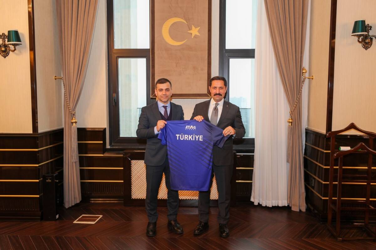 Mustafa Masatlı, 6–15 yaş aralığındaki çocuk ve gençleri masa tenisiyle