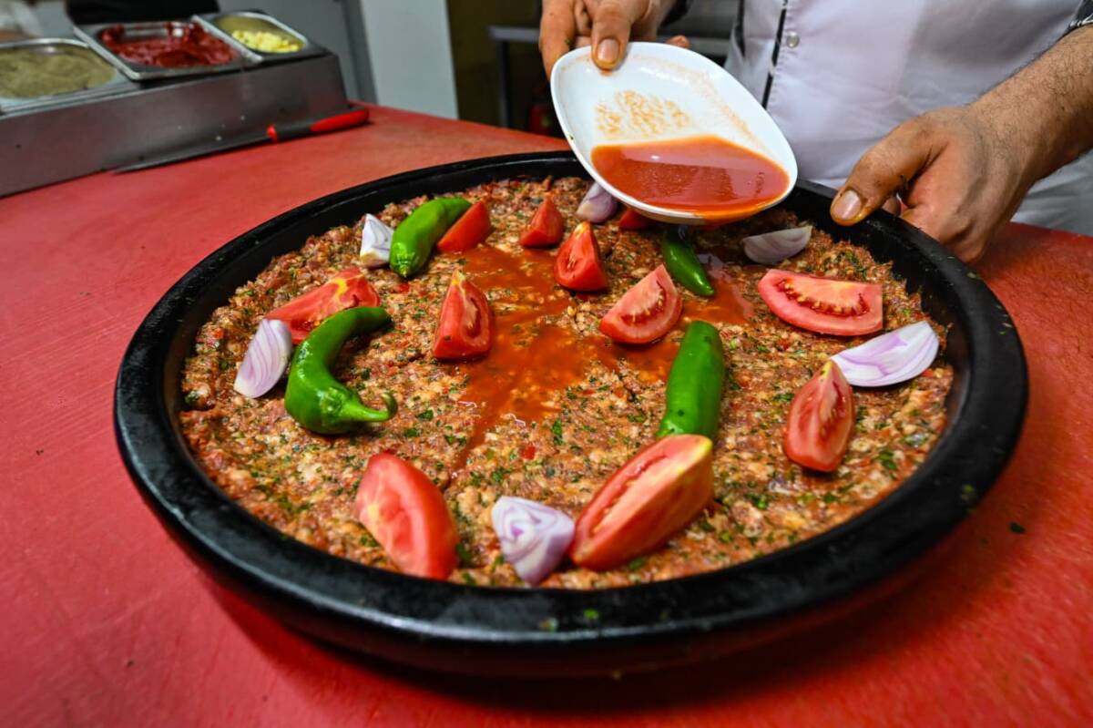 Gastronomi şehri Hatay’ın en önemli yöresel lezzetlerinden biri olan tepsi