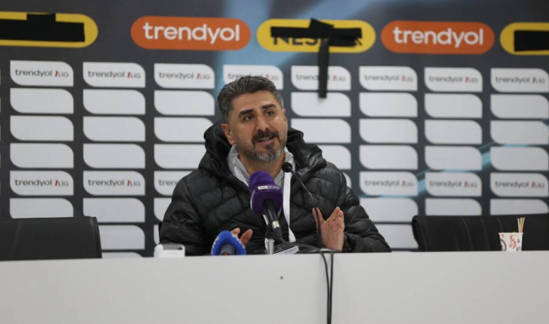 Hatayspor’da yaşanan tablo, spor kamuoyunda ve taraftarlar arasında şaşkınlık yaratıyor.