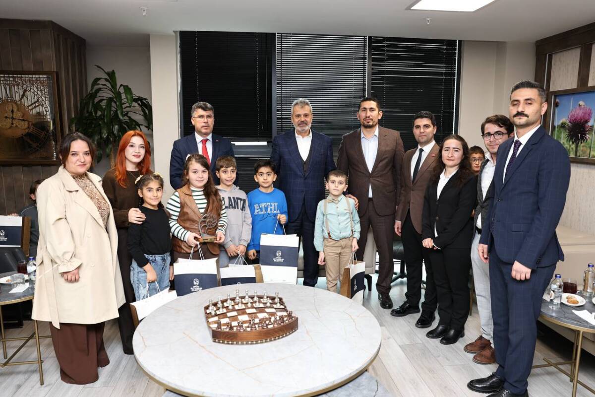 Hatay Büyükşehir’den bilim şampiyonlarına tam destek