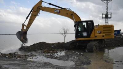 İbrahim Naci Yapar, etkili olan sağanak yağışların ardından tarım arazilerinin
