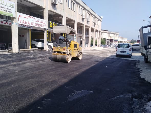Antakya’nın iş yerleri bölgesi olarak bilinen Haraparası Mahallesi’nde temel kazı