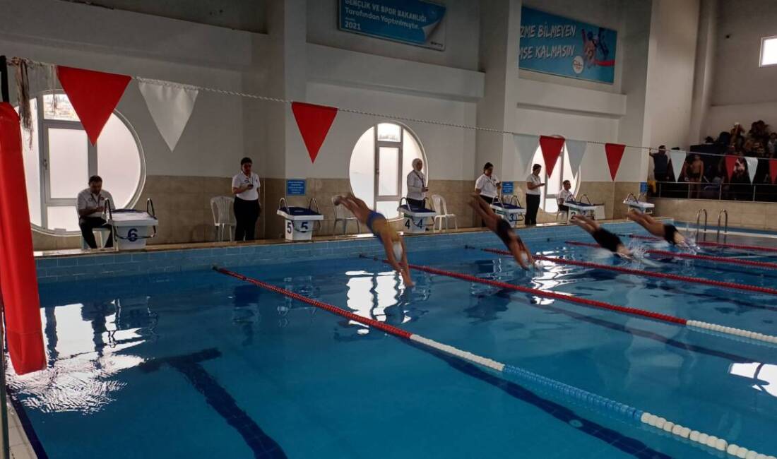 Hatay’ın İskenderun ilçesinde, 6 Şubat depremlerinde hayatını kaybeden vatandaşlar anısına