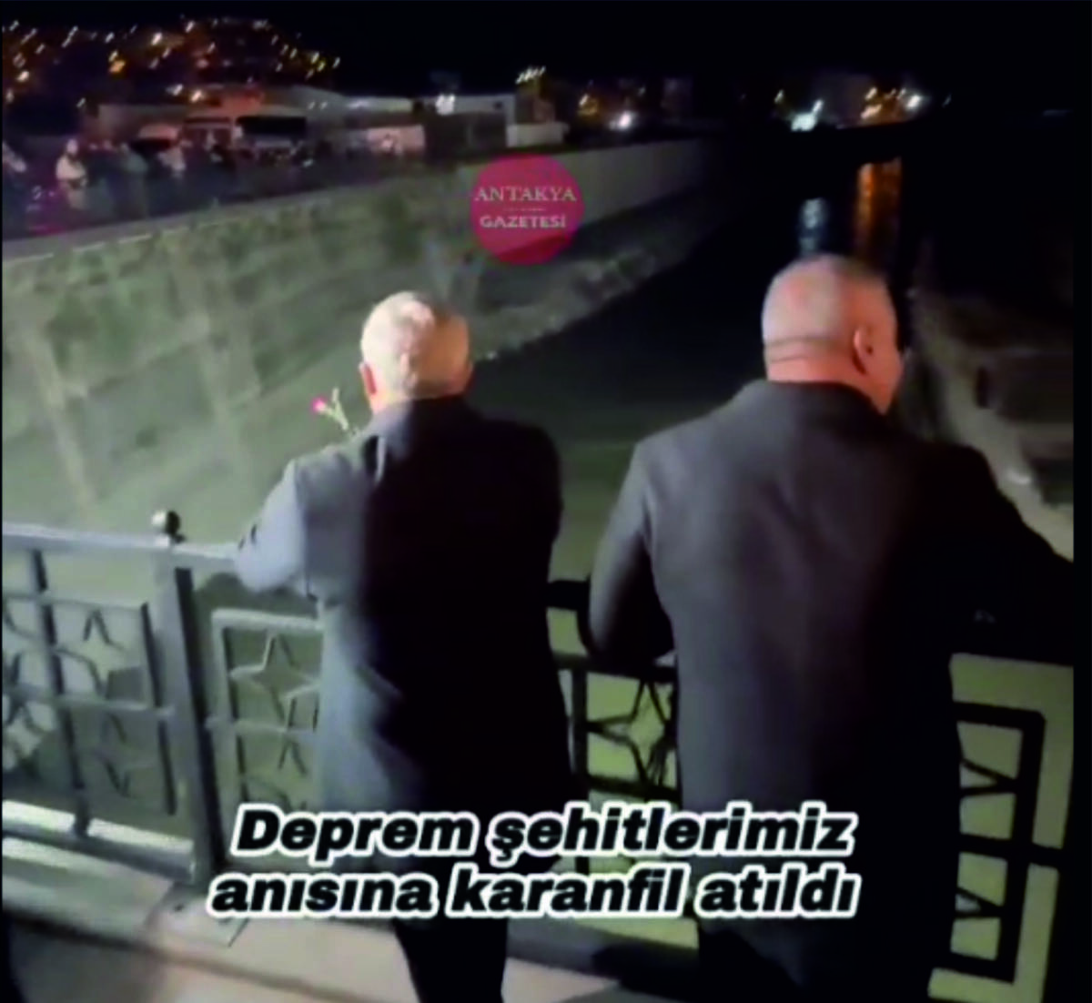 Hatay’ın Antakya ilçesinde bulunan Cumhuriyet Meydanı’nda, 6 Şubat depremlerinde hayatını