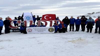 İskenderun Teknik Üniversitesi (İSTE) Denizcilik Teknolojileri Meslek Yüksekokulu akademisyen ve