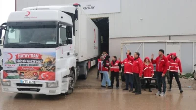 Türk Kızılay Hatay İl Başkanlığı koordinasyonunda, hayırseverlerin desteğiyle hazırlanan 1000