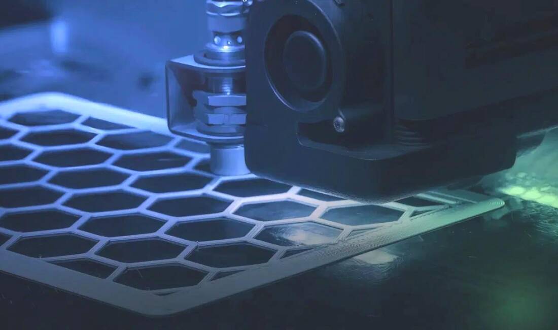 İmkânsız görüneni başarana dönüştüren 3B yazıcıyla başarıya adım atın: yenilikçi