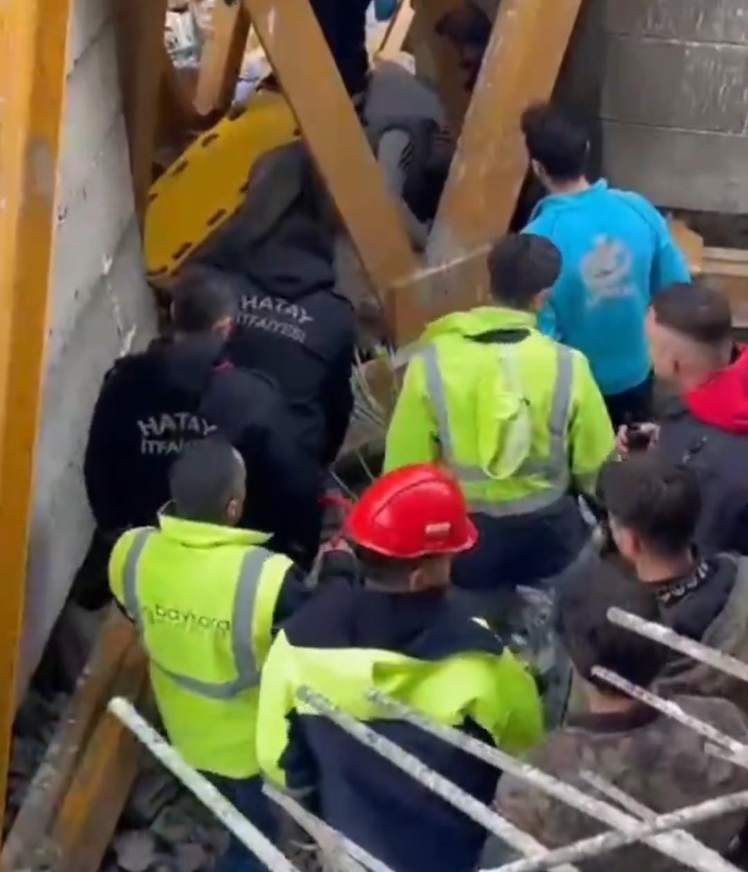 Hatay’ın Antakya ilçesinde bulunan 15 Konut Emlak Konut Projesi şantiyesinde,