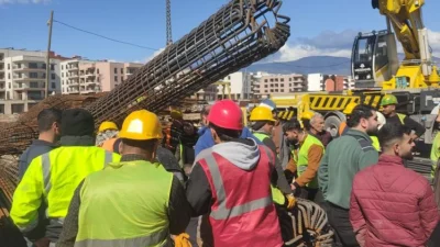 Hatay’ın Antakya ilçesinde bir şantiyede yaşanan iş kazasında, üzerine düşen