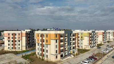 Hataylıların merakla beklediği sosyal konut kura çekilişiyle ilgili süreç devam