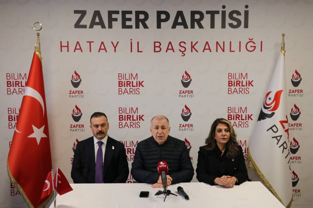 Zafer Partisi Genel Başkanı Ümit Özdağ, partisinin Hatay İl Başkanlığı