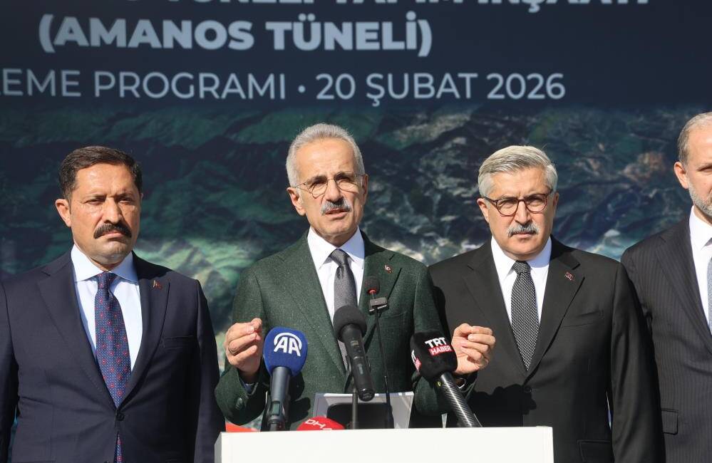 Ulaştırma ve Altyapı Bakanı Abdulkadir Uraloğlu, Amanos Dağları’nın altından geçecek