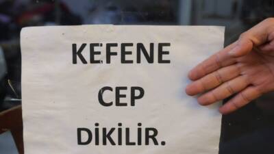 Hatay’ın Antakya ilçesinde terzilik yapan 30 yıllık esnaf Niyazi Altınöz,