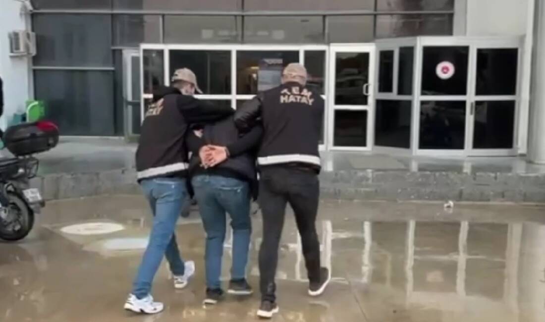 Hatay’da, “silahlı terör örgütüne üye olmak” suçundan haklarında kesinleşmiş hapis