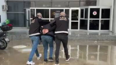 Hatay’da, “silahlı terör örgütüne üye olmak” suçundan haklarında kesinleşmiş hapis