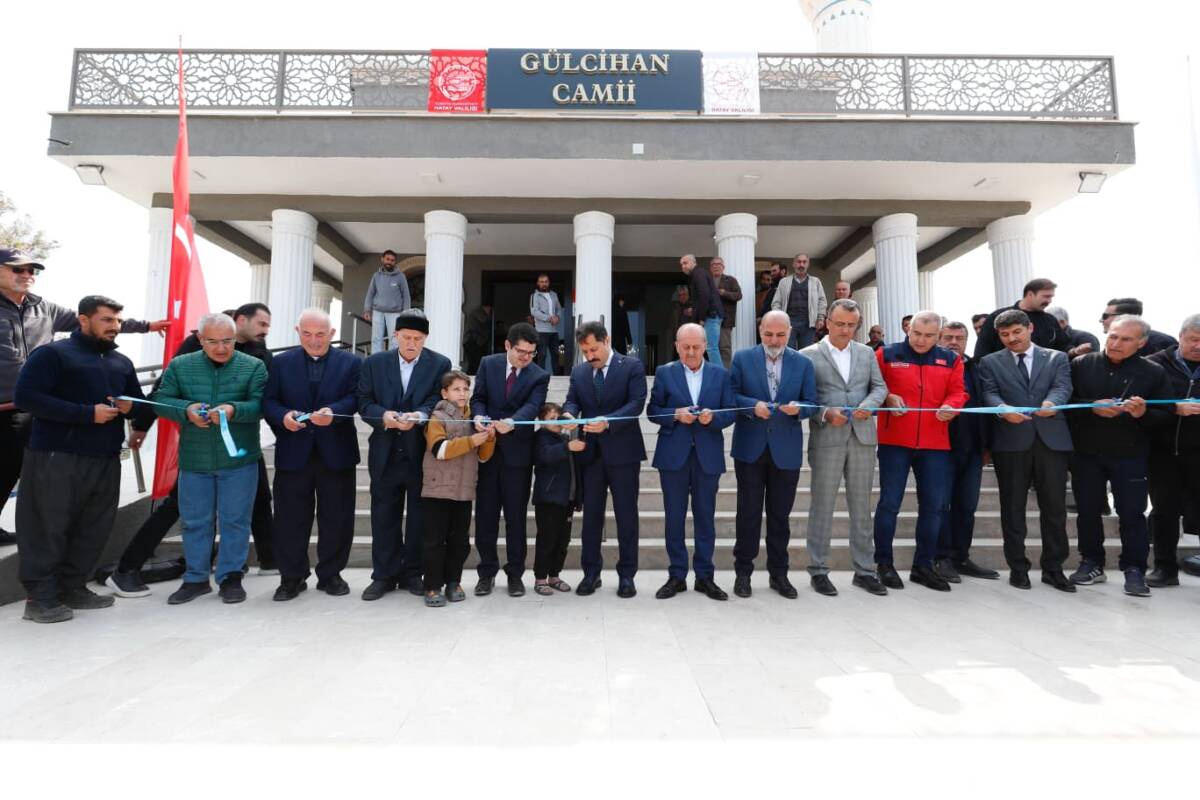 &nbsp; Hatay’ın Arsuz ilçesinde hayırseverlerin katkılarıyla inşa edilen Gülcihan Camisi,