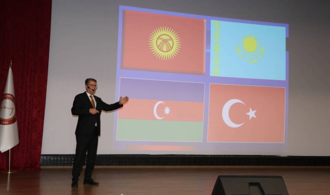 Hatay Mustafa Kemal Üniversitesi’nde düzenlenen söyleşide TDK Başkanı Prof. Dr.