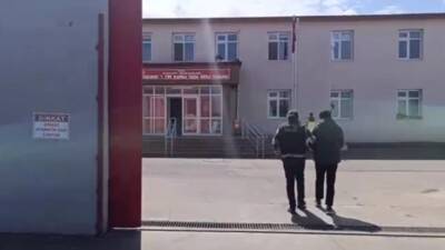 Hatay’da Dörtyol ve Erzin ilçelerinde düzenlenen operasyonlarda, haklarında kesinleşmiş hapis