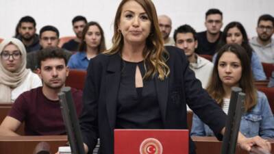 CHP Hatay Milletvekili Nermin Yıldırım Kara, KYK yurtlarında kalan üniversite