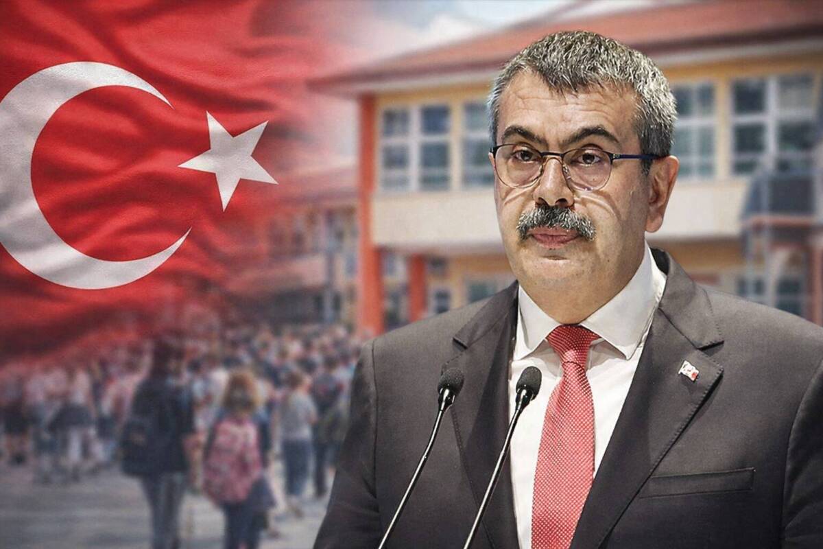 Milli Eğitim Bakanı Yusuf Tekin, okullarda ara tatillerin kaldırılacağı yönündeki