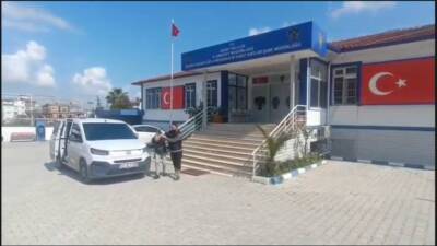 Hatay’da göçmen kaçakçılığı operasyonunda 3 kaçak göçmen yakalandı, 1 organizatör