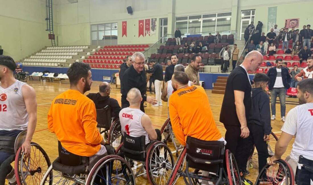 İskenderun Kaymakamı Muhammet Önder, hafta sonunda İskenderun’da oynanan İskenderun Belediyespor