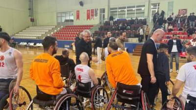 İskenderun Kaymakamı Muhammet Önder, hafta sonunda İskenderun’da oynanan İskenderun Belediyespor