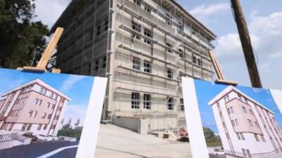 Hatay’ın Arsuz ilçesinde inşası süren Arsuz Sosyal Hizmet Merkezi’nde çalışmalar